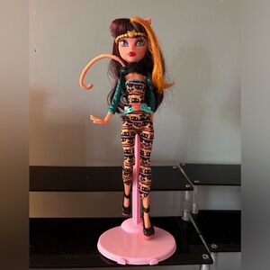 monster high cloelei doll